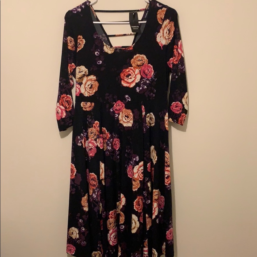 Black Floral 3/4 Sleeve Dress